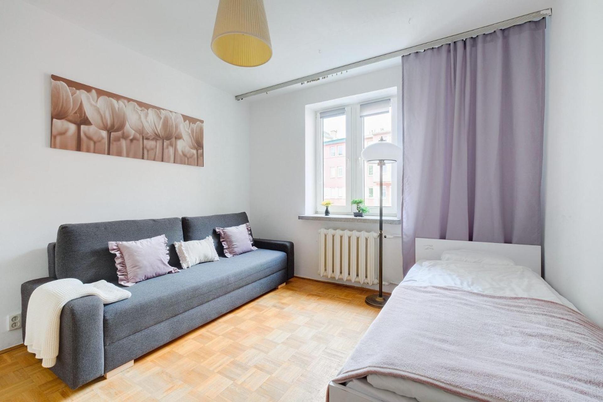 Spacious Apartment In Green Location Варшава Экстерьер фото