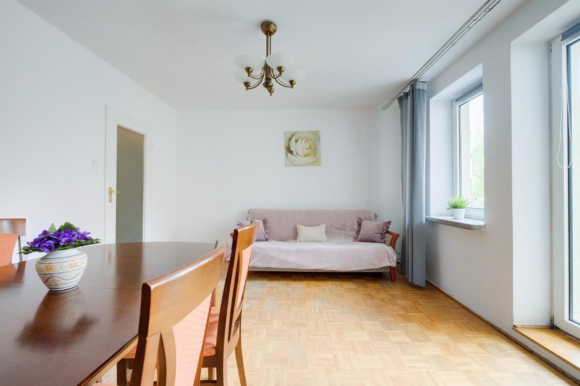 Spacious Apartment In Green Location Варшава Экстерьер фото